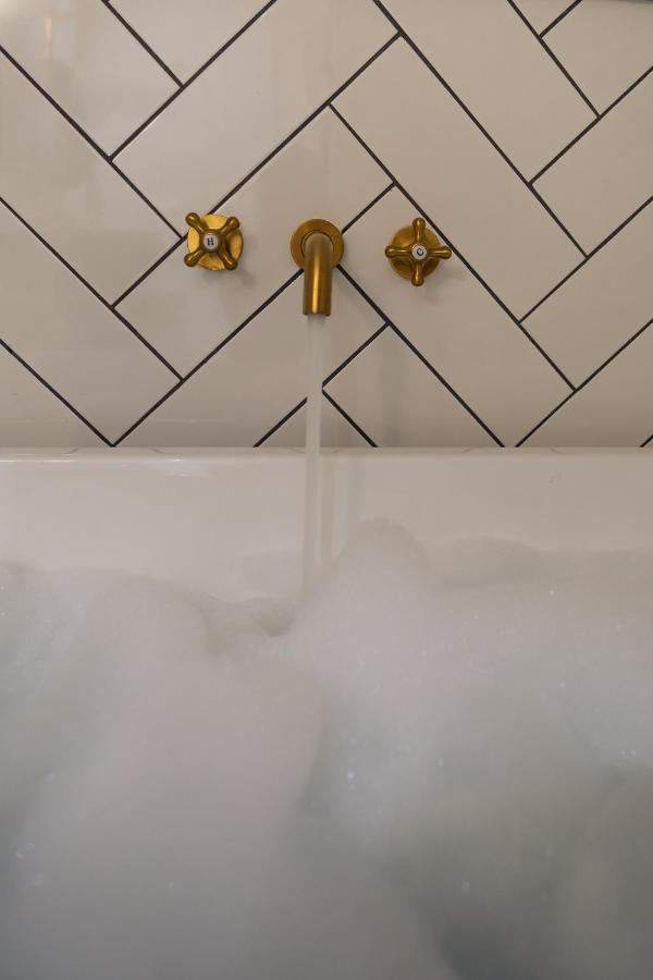 Loft On The Crescent - 5 Star Scottish Luxury - Prime West End Location Apartment กลาสโกว์ ภายนอก รูปภาพ